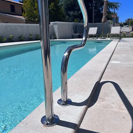 Oliva Tar Tar-Vabriga